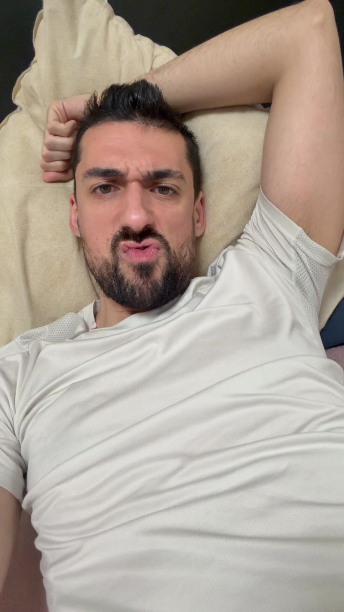 Liam Harding: Hot Stepdaddy Showing off Big Cock