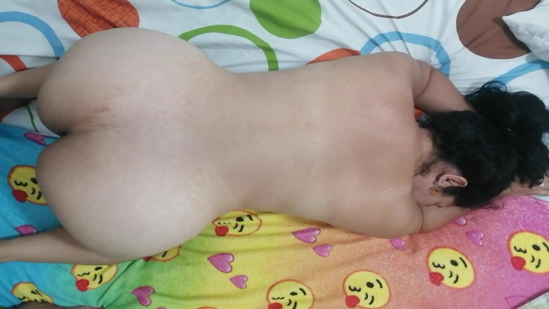 Valkyrie and Luigy Couple: Kız arkadaşımın götüne tıkaçla oynuyorum götünü seviyor