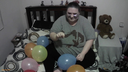LaLaDelilah: BBW balon pop
