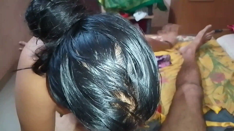 Skydreem1104: インドの主婦が夫のペニスをしゃぶり舐める