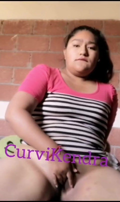 Curvi's studio: Sám doma Lengrabo video fanouškovi