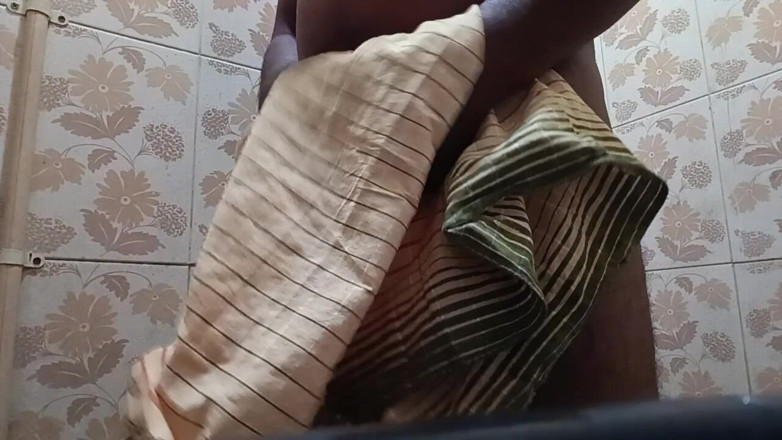 Hindisex: bainglor ka larka sahyog ki pratiksha kar raha hai