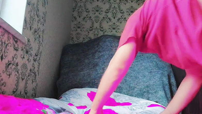 Kitty_Cross: Mari Bermain Berpakaian Dengan Saya