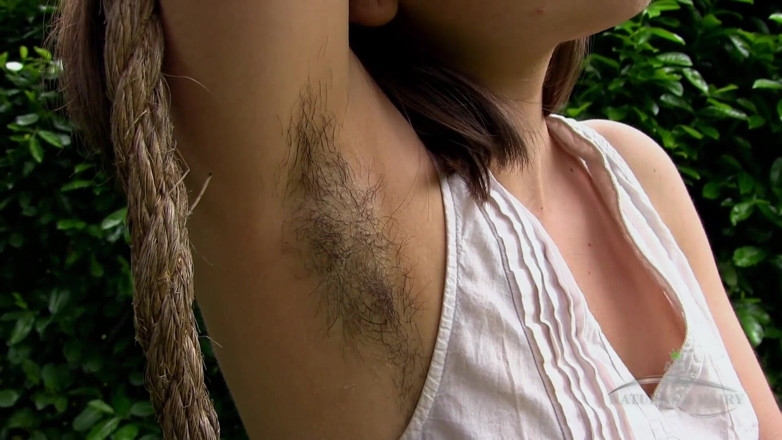 ATK Fans (Hairy): Faye Is Letting the Wind Blow Through Her Fluffy Muff...