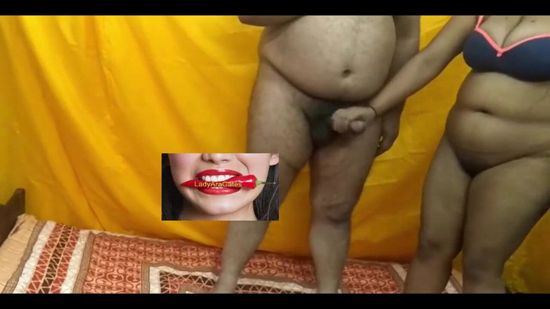 Hotty Jiya Sharmaa: Nuova ragazza indiana sesso unico all'aperto in audio hindi call...