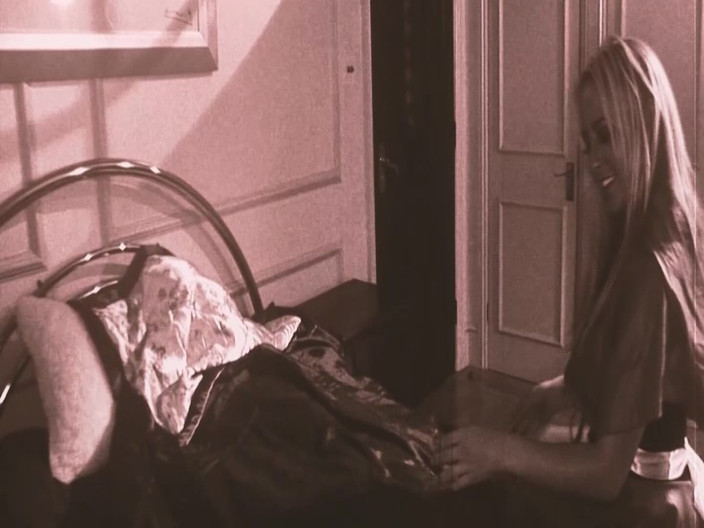 The Window of Sex: Adegan taman seks 2_trio cewek semok rambut pirang dengan lingerie lateks...