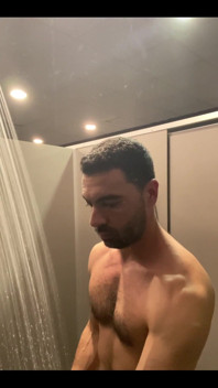 I Love to Take a Hot Shower
