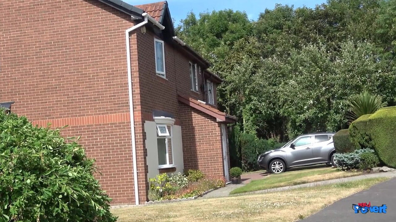 Nerd Pervert: Carli hudsone लंड रंडी को चोद रहा है