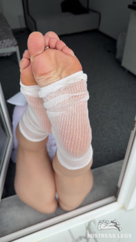 My Delicate Toes and Soles Are so Tempting and Teasing You When I Raise My Legs up to Your Face
