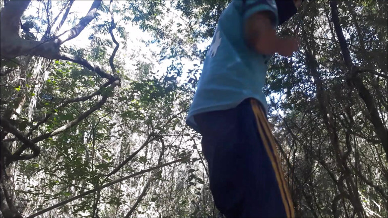 Stink HairyMale: Misión en el bosque (V000014)