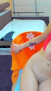 Myla_angel dildo una cavalcata calda e bagnata fino al dolce orgasmo!