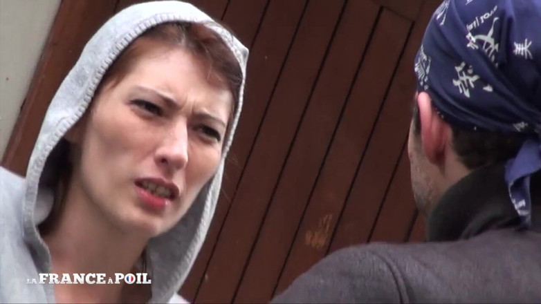 La France a Poil: Amatérka s malými kozami byla nalezena na ulici, má ošukaný...
