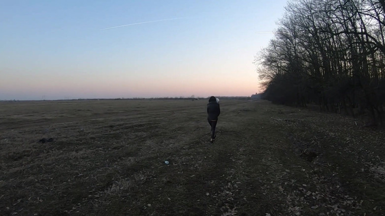 MilfyCalla: Pipe dans les bois avec l’ami de mon mari - fétiche...