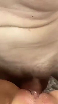 Monika Fox chupó y folló con 3 chicos en otro ángulo en filmar películas porno