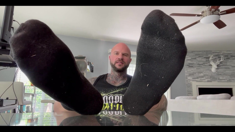 Jasons feet: Zasloužíte si uctívat tátové nohy?