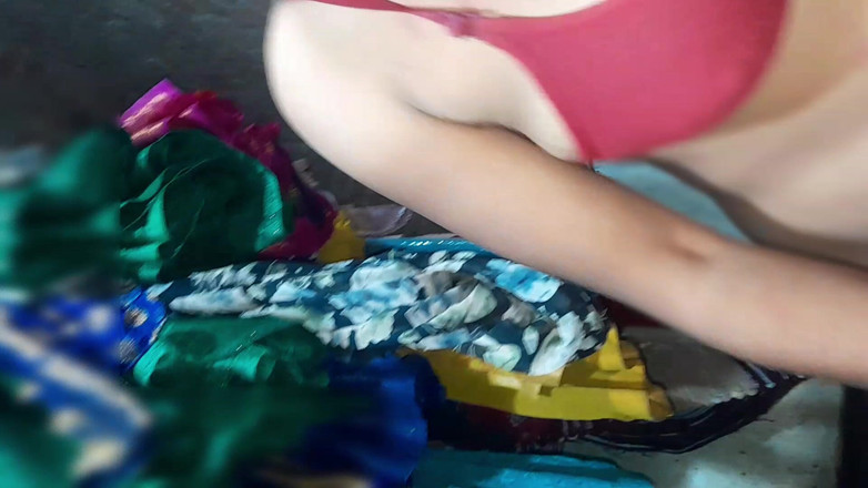 Renudbf: 德西村性爱