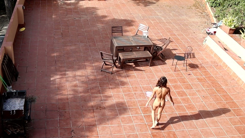 Magia Rosa: Couple Catched Fucking in the Courtyard