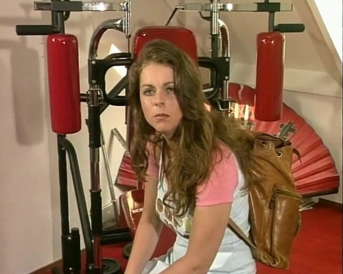 YOUR FIRST PORN: Tüylü Masumiyet Bölüm 2 Yumuşak Klips