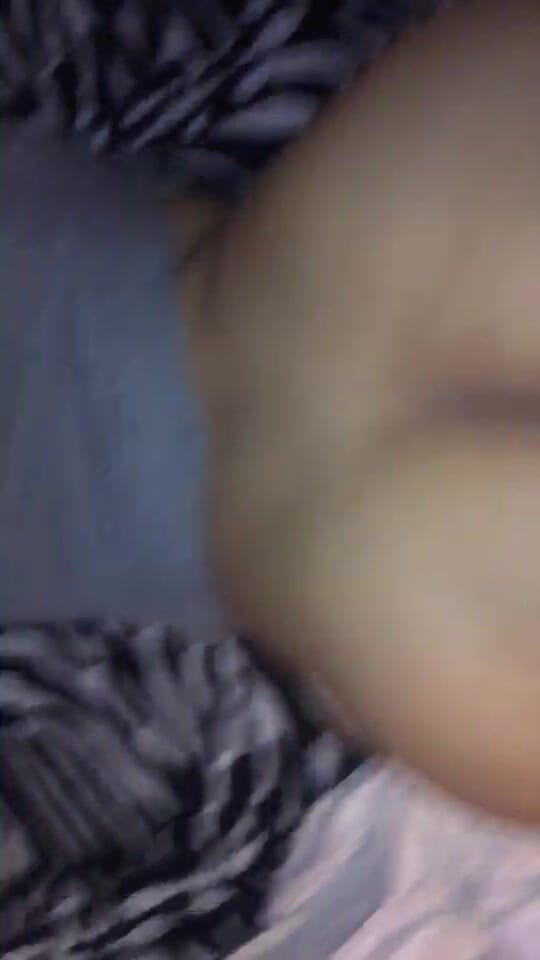 Latincouple93: Gaya doggy istri latina