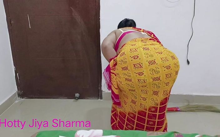 Hotty Jiya Sharma: Nokrani Sudipa bhabhi apne malik ko sex karna sikhate hai