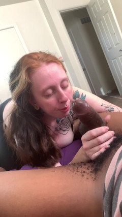 Mariecream: Deepthroat jeho velké černé péro, dokud se nevystříká