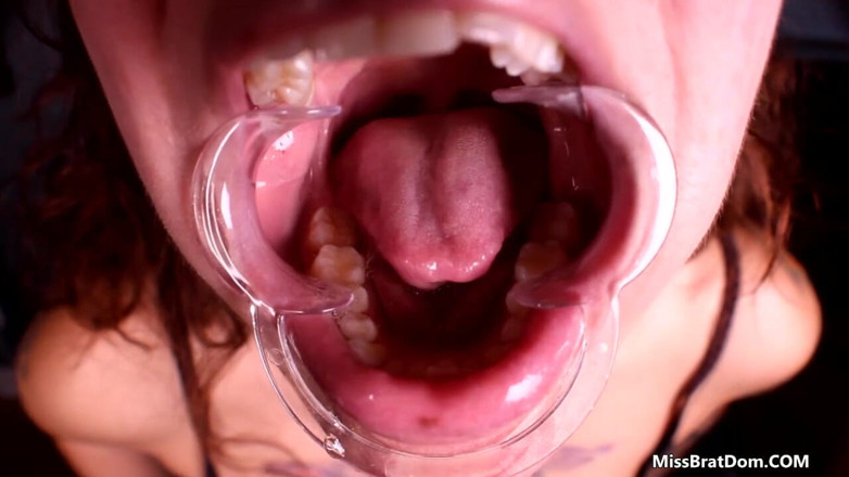 Brat Perversions: ข้างในปากฉัน: จินนารี่