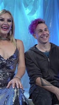 Los sueños de una follada tonta con Mona Wales, Corbin Dallas
