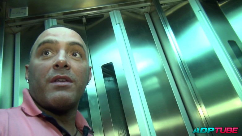 ADP Tube: Cuban Baise Une Philippine Et Sa Petite Chatte