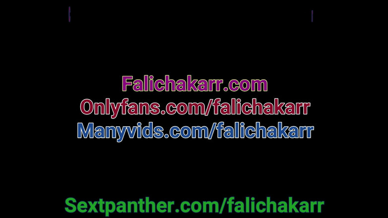 Falicha Karr: Oleada no cu da mãe gostosa