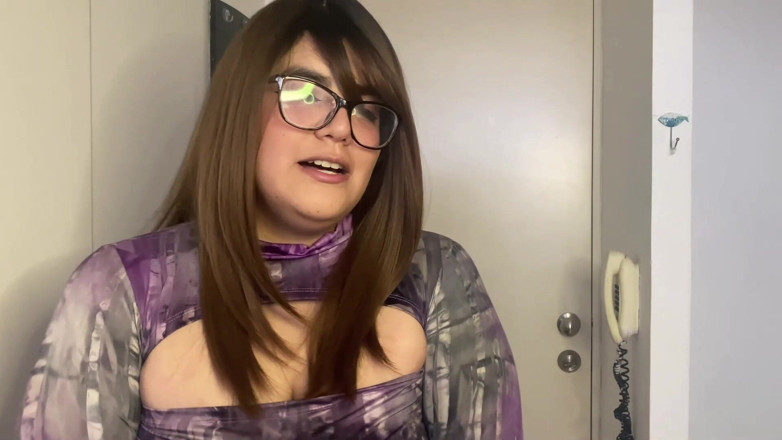 Isabelle Myers BBW: Sissification make-up a podpora