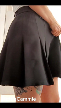 Sexy Nalgona Masturbates in a Clothing Store