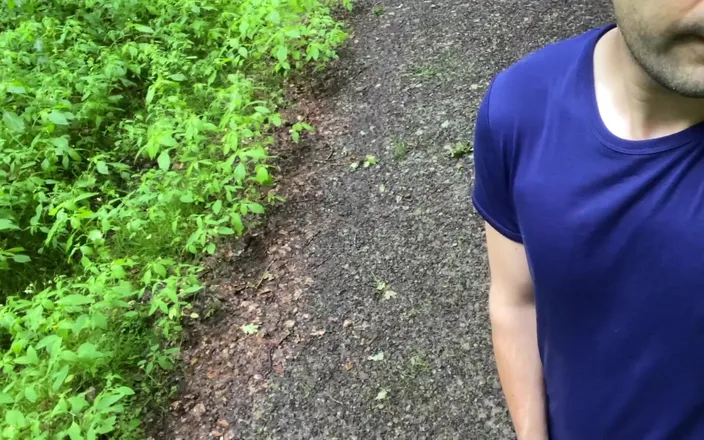 Fratchino: Horny Guy Cums in the Rain