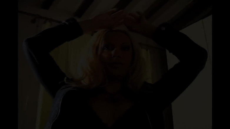 Shemale Vintage MegaStore: O herif transla sikişiyor