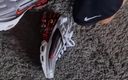 Sneakersmax98: Fodida duro depois de jogar com Nike Tn