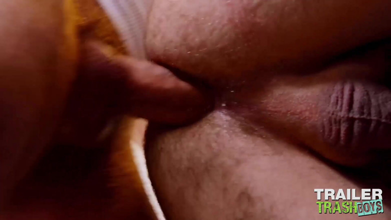 Trailer Trash Boys: TRAILERTRASHBOYS - táta Drew Pronajímatel bez kondomu Beau Butler