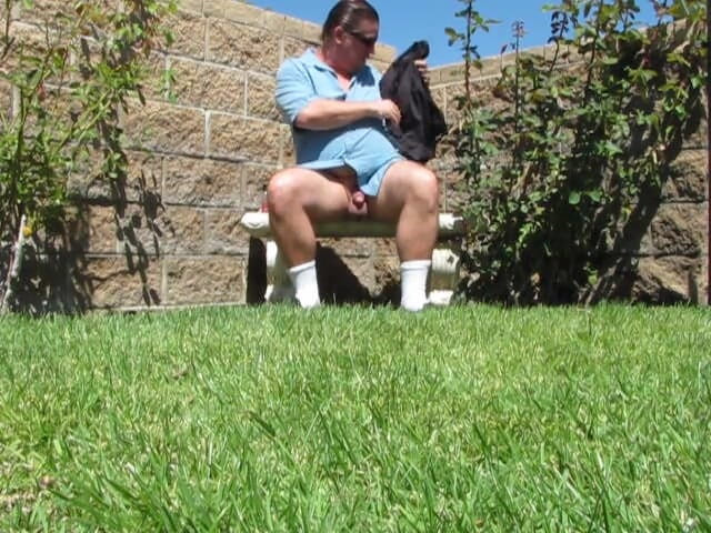 The porky pervert: Outdoor Park Jerkoff 4