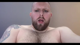 Lihat abang tirimu yang lurus