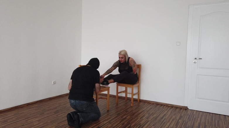 Fetish videos by Alex: Foot slave worships tattooed feet