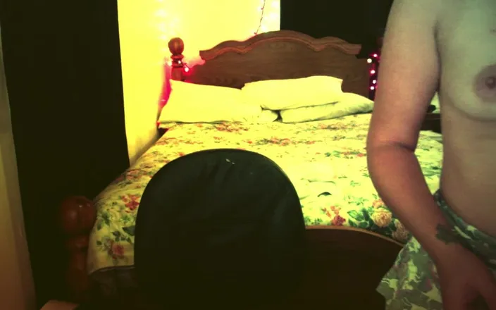 Alli Anderson: Topless Babe Alli Dancing with Glasses on