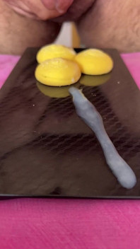 Does Anyone Not Like Sperm Cookies?