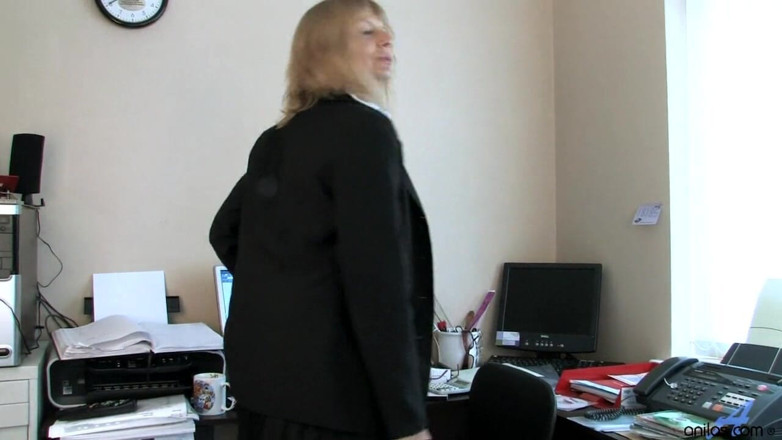 Anilos: Officetease