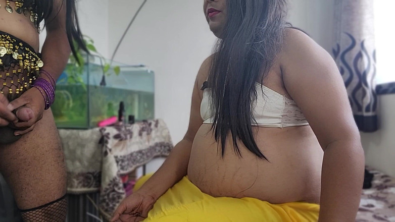 Indiansissychubby: Si jalang perlu pancut