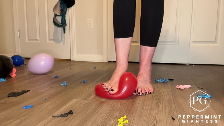 Peppermint Giantess: Adakah Ia Pop!? Gergasi Kaki Vs Belloon Barefoot, Sandal, Vans...