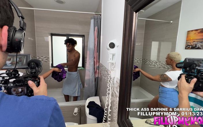 Fill Up My Stepmom: Bts - सौतेली मम्मी गर्भावस्था के लिए मेरा भार चाहती है
