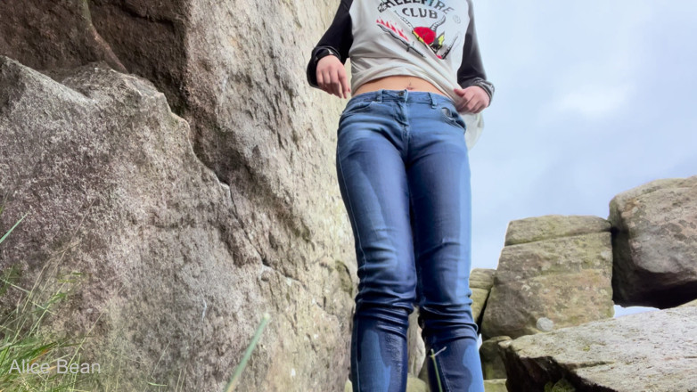 Alice Bean: Road Trip Wetting
