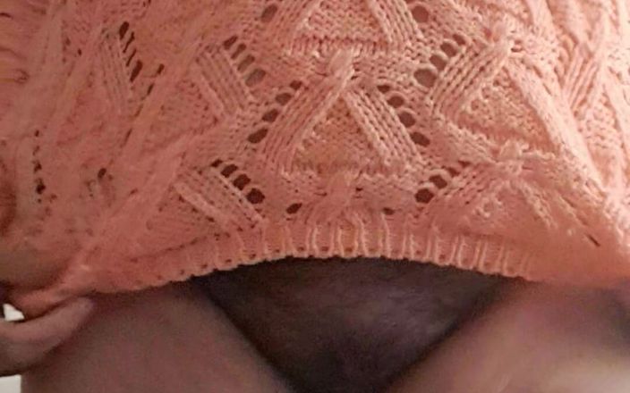 Mommy big hairy pussy: Tidying up One Morning Without Panties