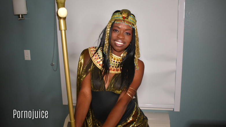 PornoJuice: Nubian Queen Photoshot Slideshow v hlavní roli Melody Cummings