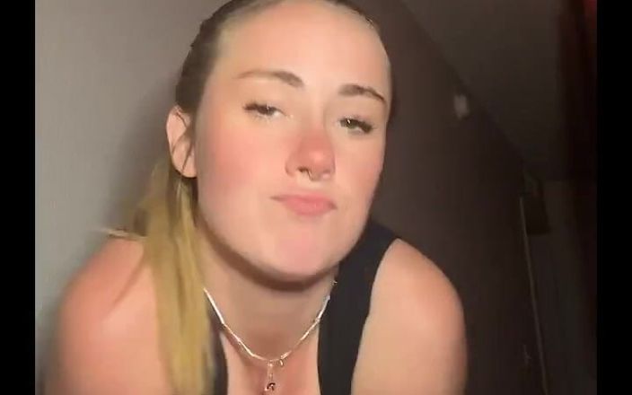 April Sparx: 憨