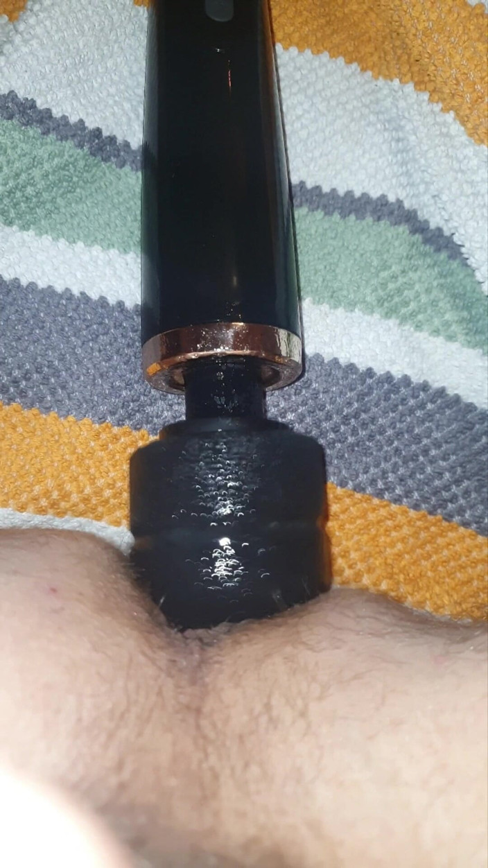 Analass: Aku lagi asik ngentot dildo, natural, blue, ukuran raksasa