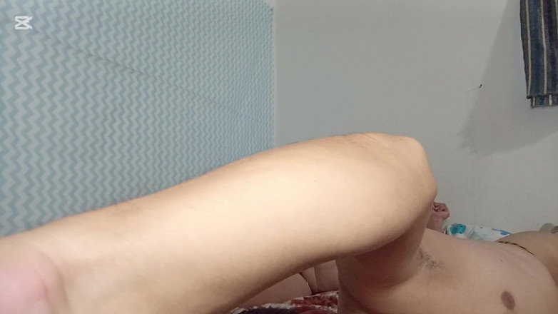 Valkyrieandluigy: Mulher madura chupando bem, ela gosta de chupar até mesmo...